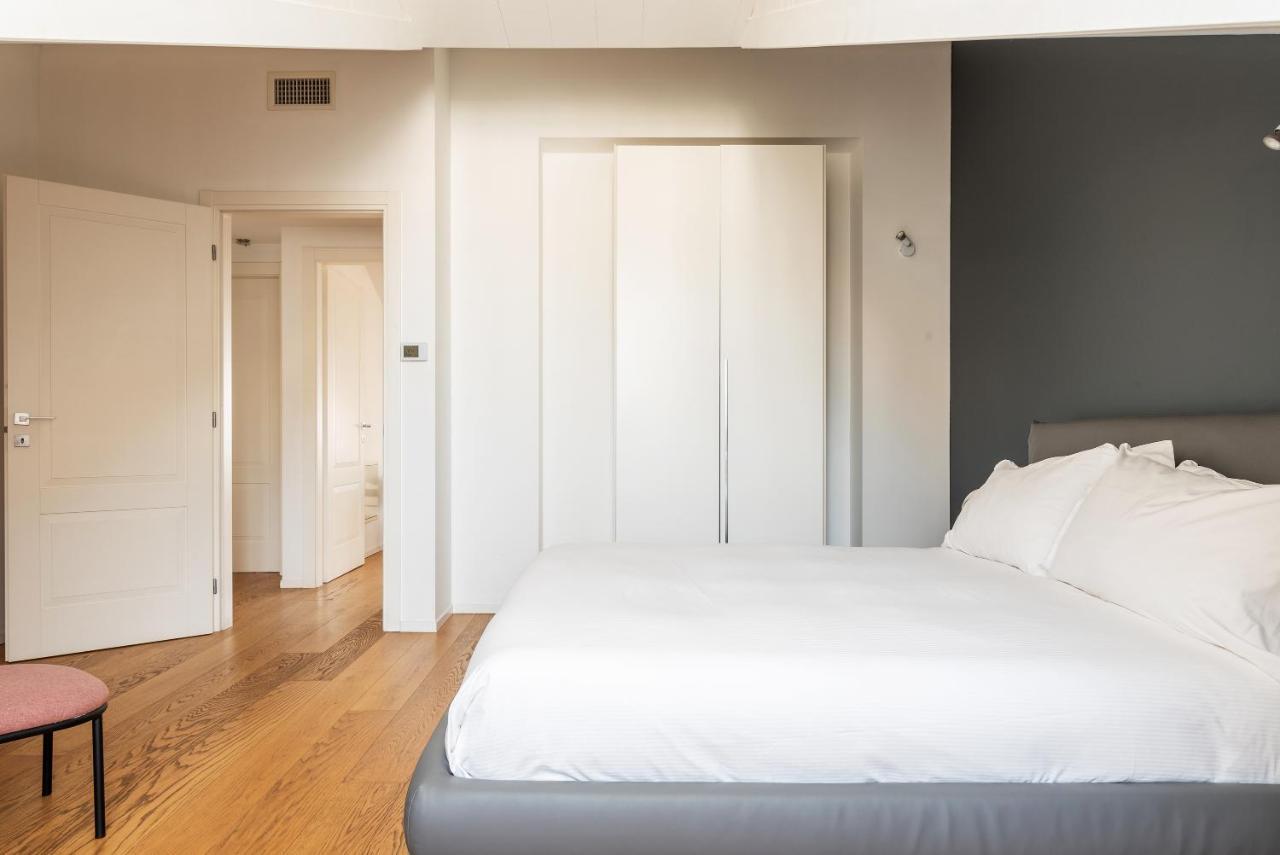 Easyhomes - Brera Luxury Suites Milan Exterior photo
