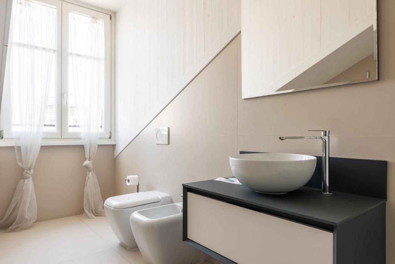 Easyhomes - Brera Luxury Suites Milan Exterior photo
