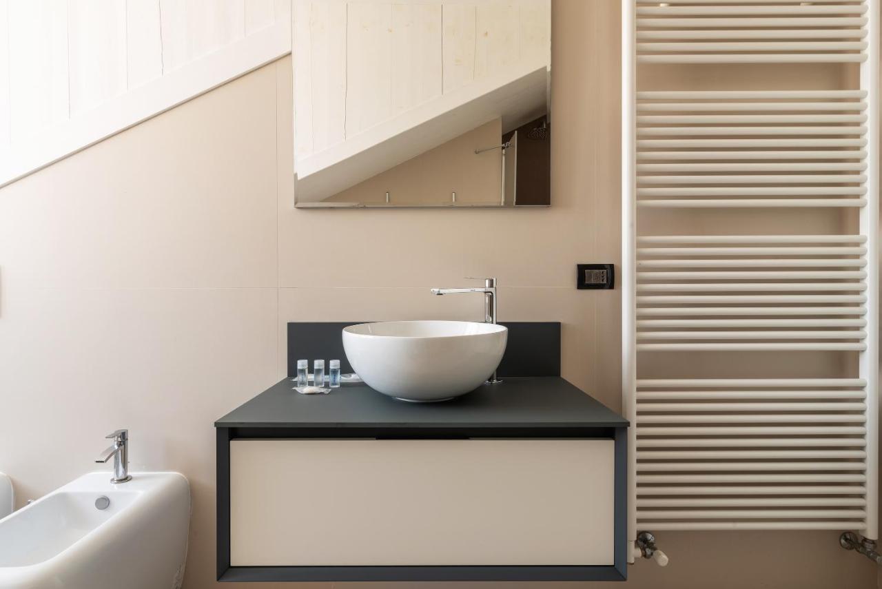 Easyhomes - Brera Luxury Suites Milan Exterior photo